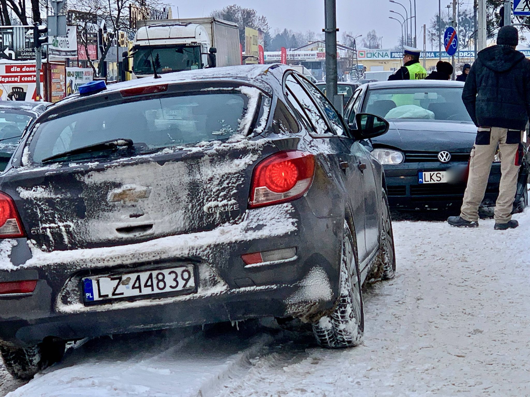 img 7508 Uwaga kierowcy! Kolejna kolizja przy CH Twierdza (zdjęcia z ostatniej chwili)