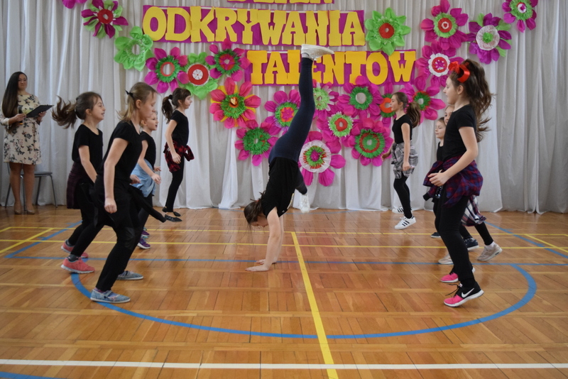 dsc 0069 „TALENTY JAK DIAMENTY…”. Dzień Odkrywania Talentów w SP nr 7 [ZDJĘCIA]