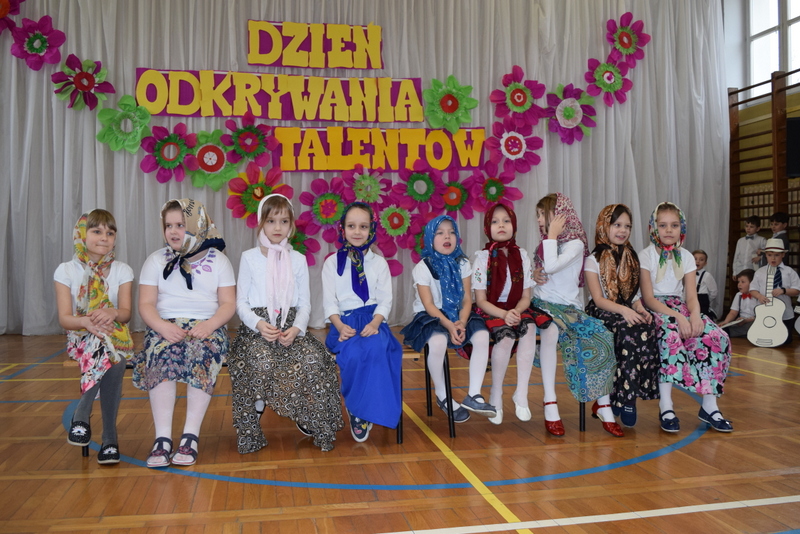 dsc 0294 „TALENTY JAK DIAMENTY…”. Dzień Odkrywania Talentów w SP nr 7 [ZDJĘCIA]