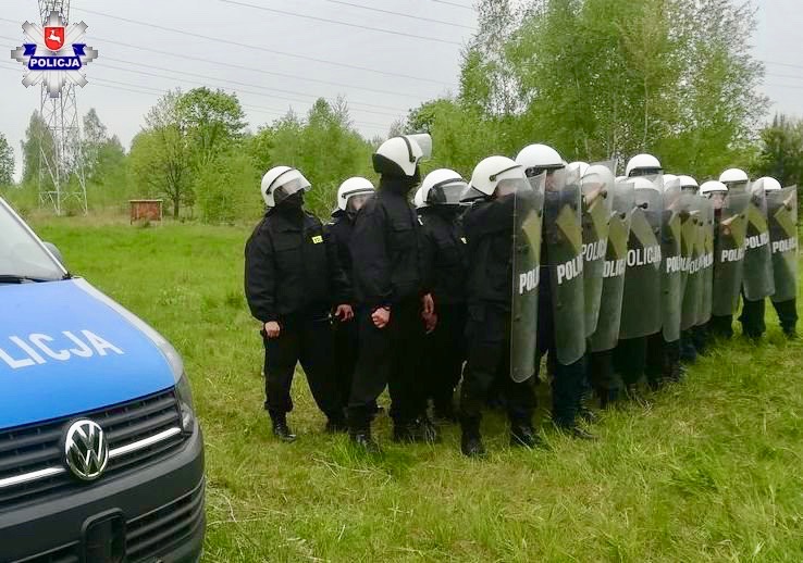 68 146739 Policjanci doskonalili umiejętności reagowania na zamieszki i chuligaństwo