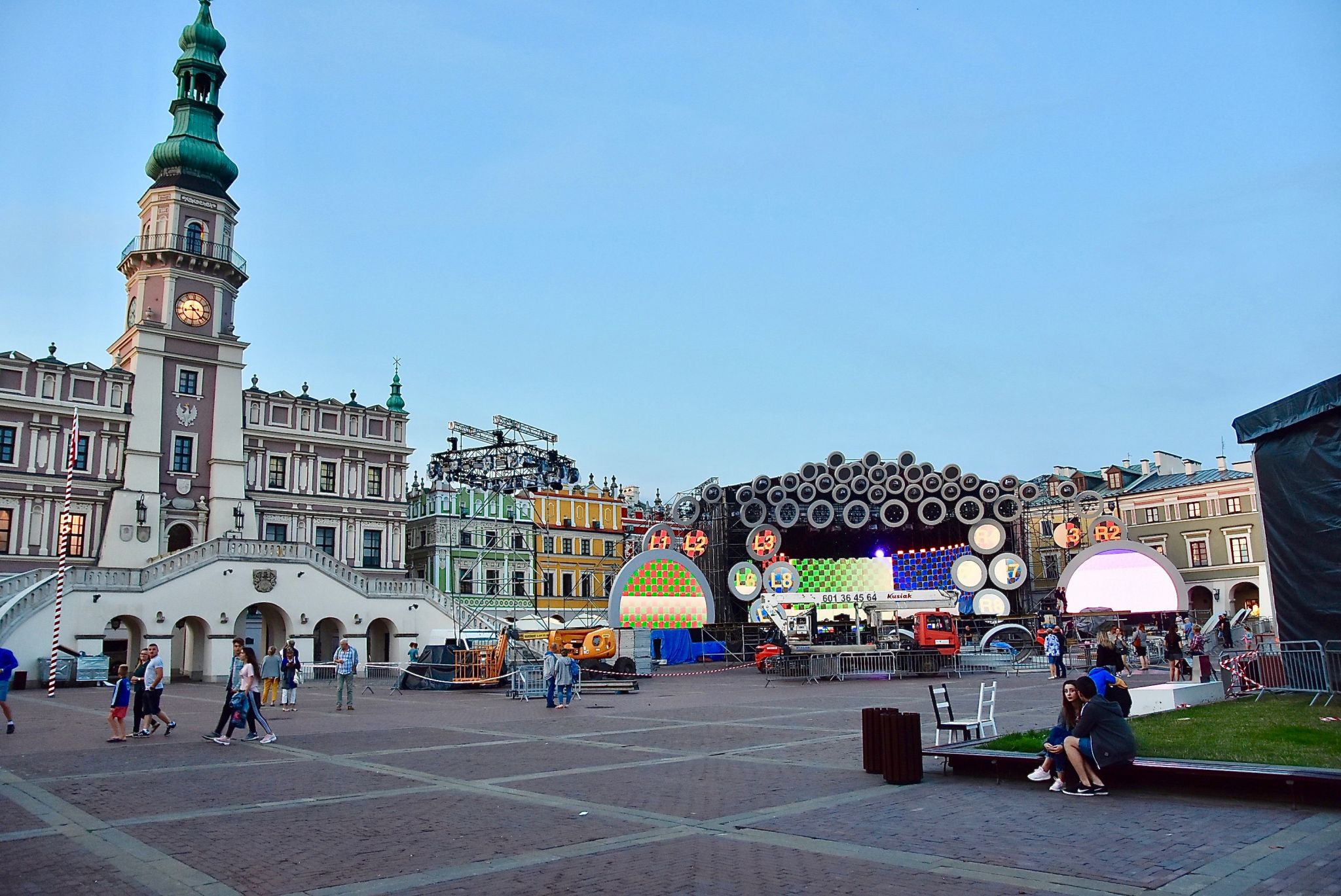 dsc 2993 Kolorowo na Rynku Wielkim - trwają próby oświetleniowe (zdjęcia)