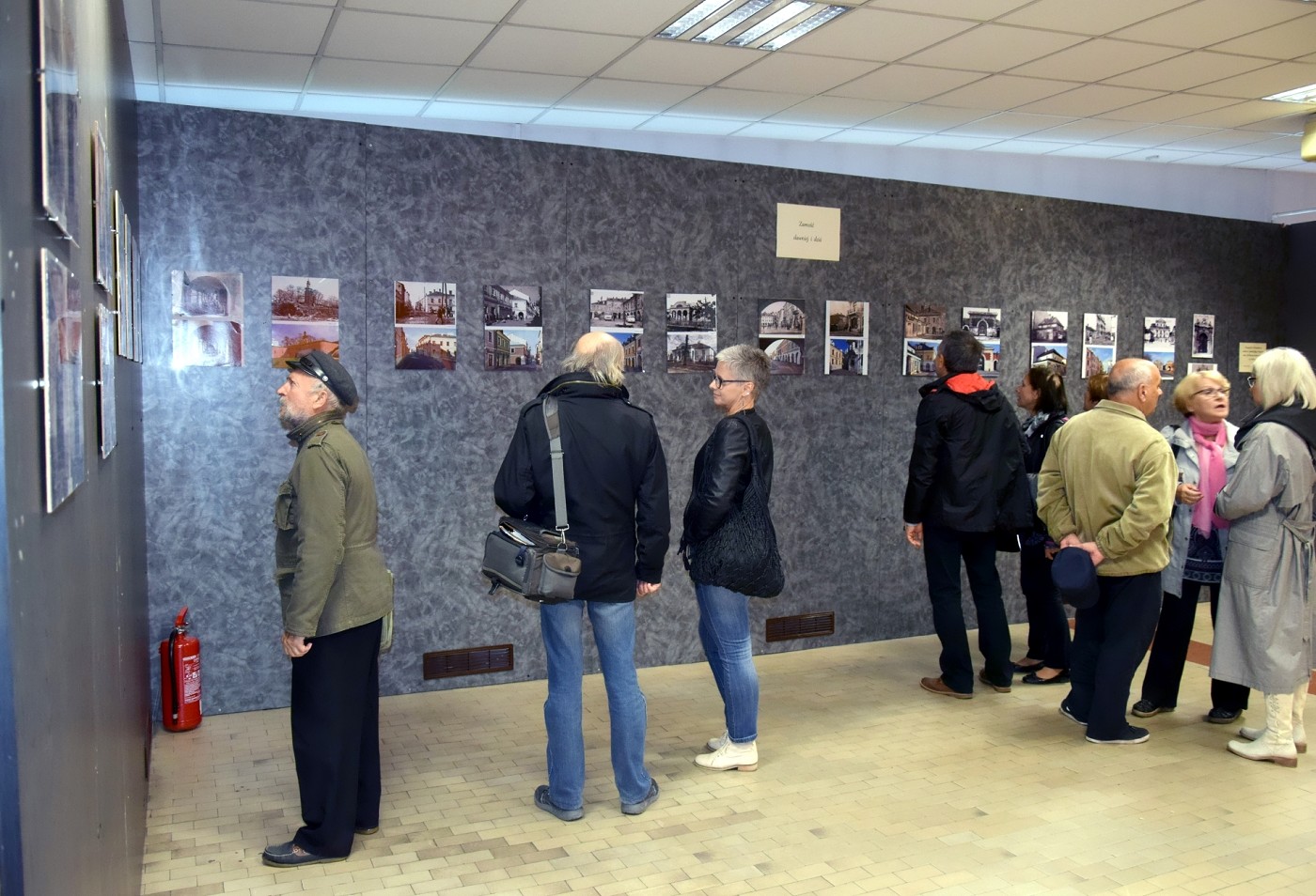 2 3 „Zamość dawniej i dziś”. Wystawa fotografii w DT 