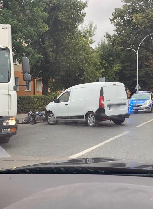 69383413 731880827233196 816538471983218688 n Zamość: Z ostatniej chwili! Samochód zderzył się z motocyklem [ZDJĘCIA]