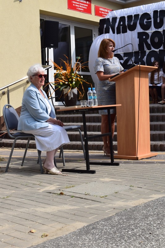 dsc 0005 Uroczysta inauguracja roku szkolnego w SP nr 7 – wzruszające słowa gościa zaproszonego w ramach inicjatywy „Przerwany Marsz” 