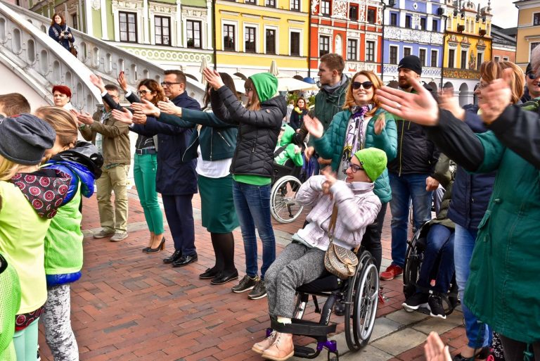 Zamość: Happening pod hasłem “I love green” na Rynku Wielkim