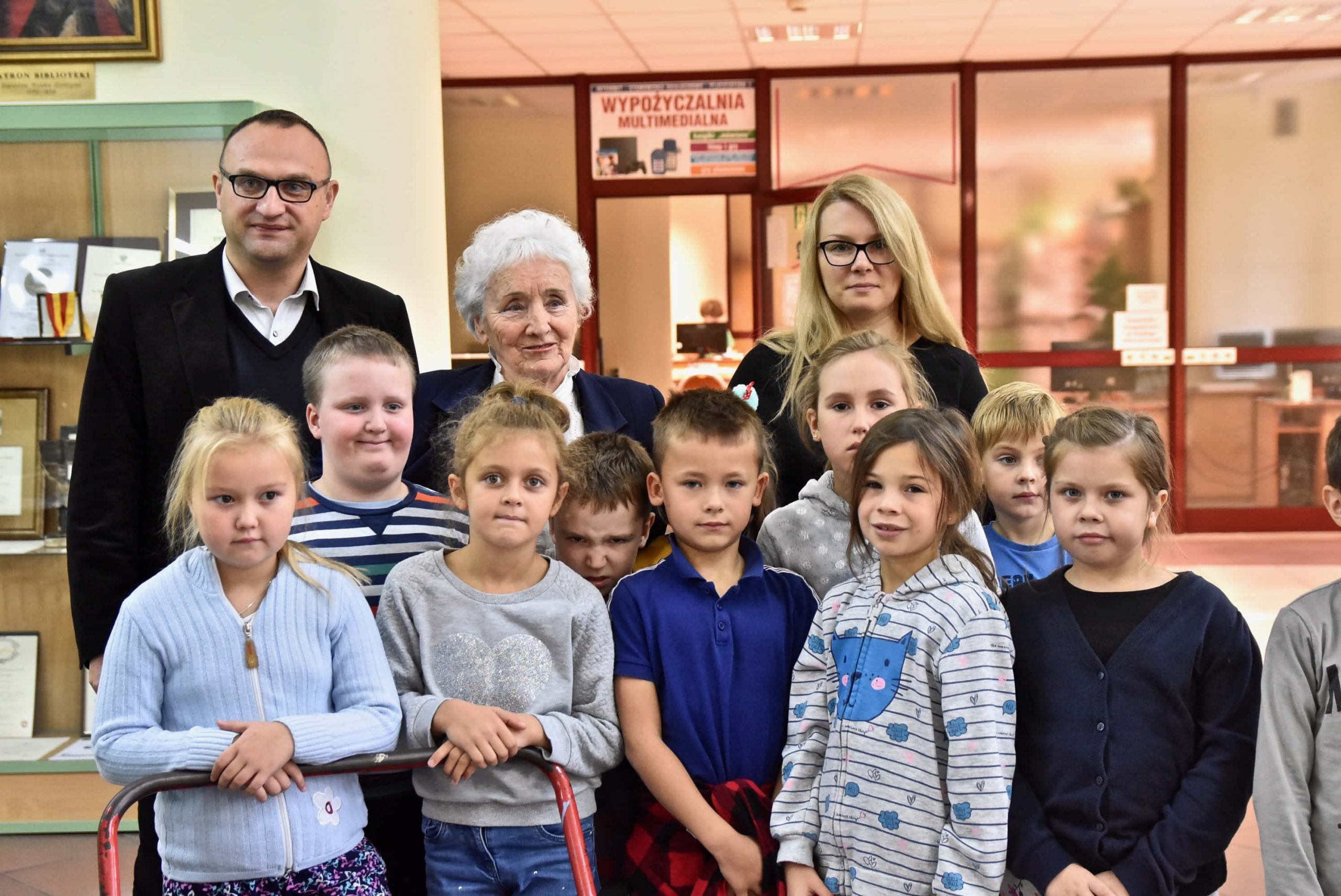 dsc 8479 scaled Kolekcja marynistyczna Janiny Gąsiorowskiej w zasobach zamojskiej biblioteki