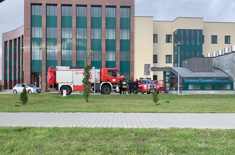 Z ostatniej chwili! Przesyłka z białym proszkiem i alarm bombowy w zamojskim sądzie!