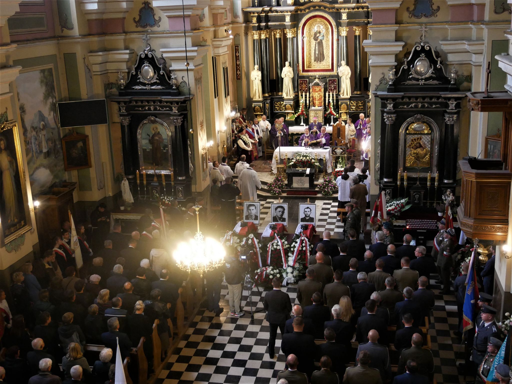 p1130848 Piękne pożegnanie trzech odnalezionych żołnierzy II Inspektoratu Zamojskiego AK [FOTORELACJA]