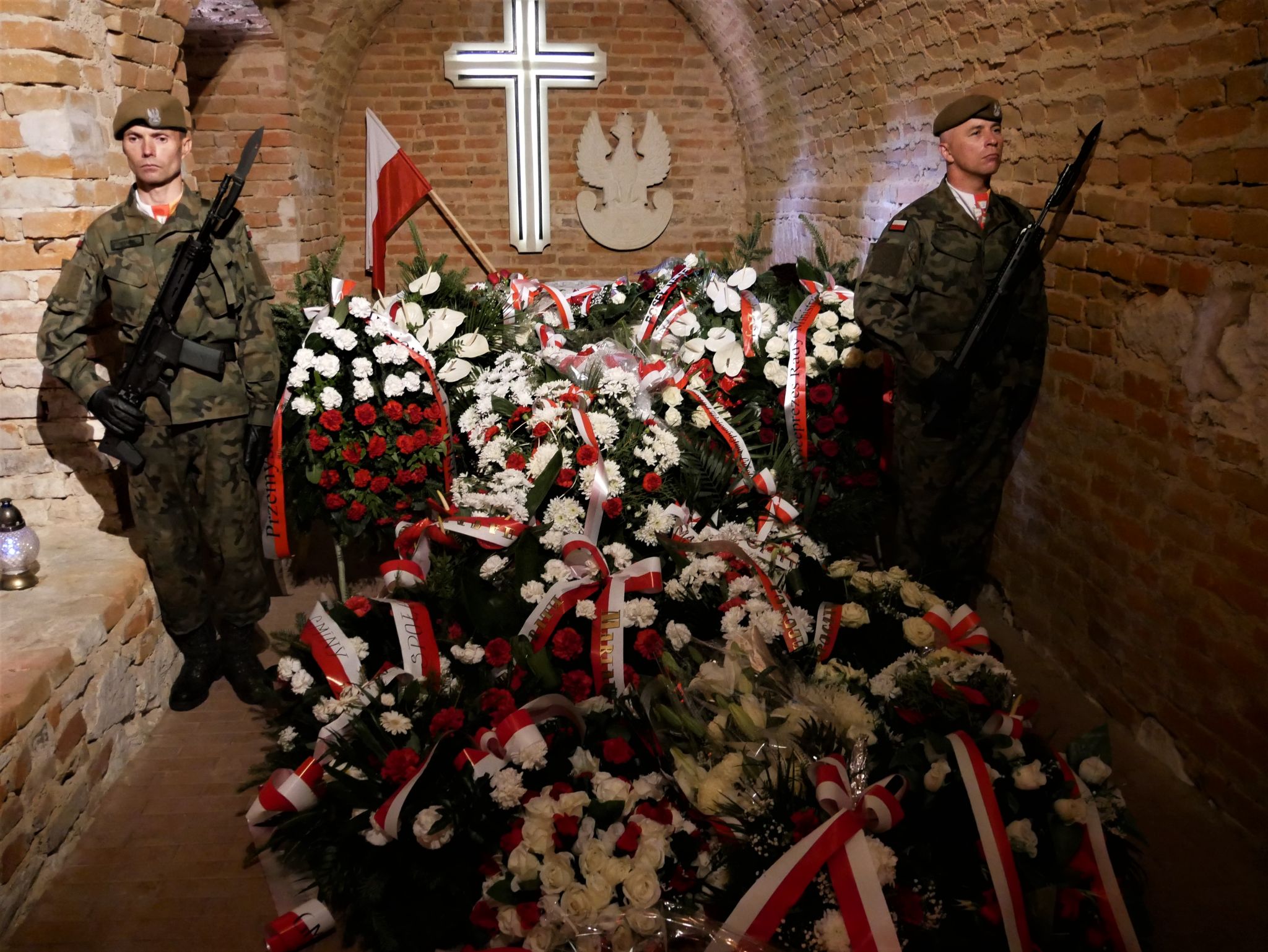 p1140093 Piękne pożegnanie trzech odnalezionych żołnierzy II Inspektoratu Zamojskiego AK [FOTORELACJA]