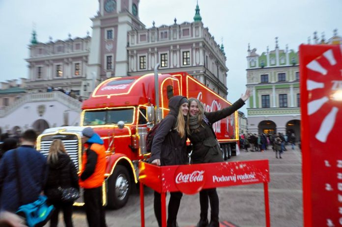 Ciężarówka Coca- Coli ruszy w trasę po Polsce. Czy zawita do Zamościa? Zdecydują o tym internauci