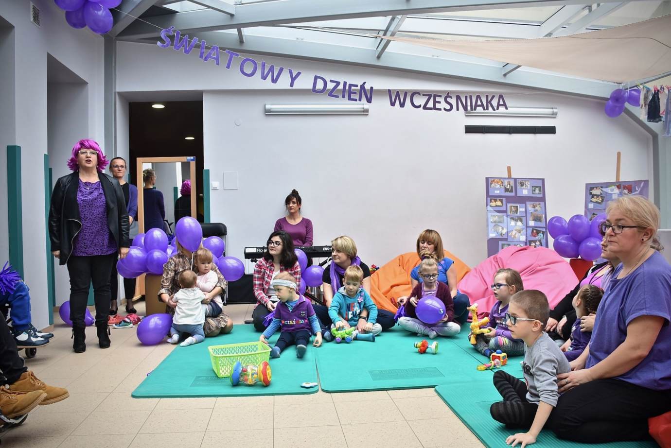 dsc 0029 Ratusz rozbłyśnie na fioletowo. Obchody Światowego Dnia Wcześniaka w Zamościu