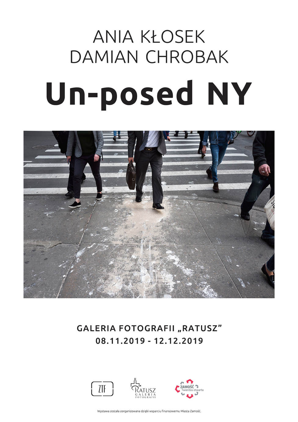 unposed plakat web Wystawa „Un-posed NY” w Galerii Fotografii Ratusz