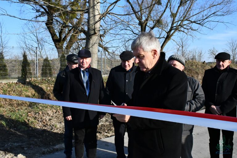1,3 km nowego asfaltu w gm. Szczebrzeszyn