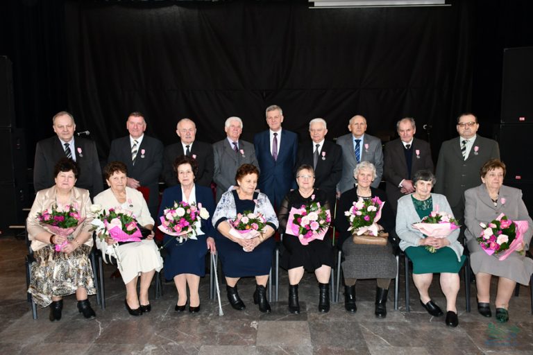 Gm. Szczebrzeszyn: Piękny jubileusz! Małżeństwa świętowały 50. rocznicę ślubu.