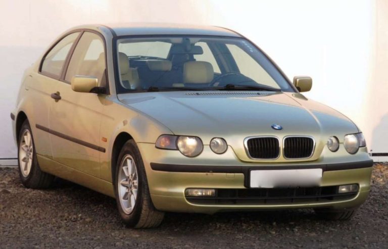 Ukradli 4 opony od BMW