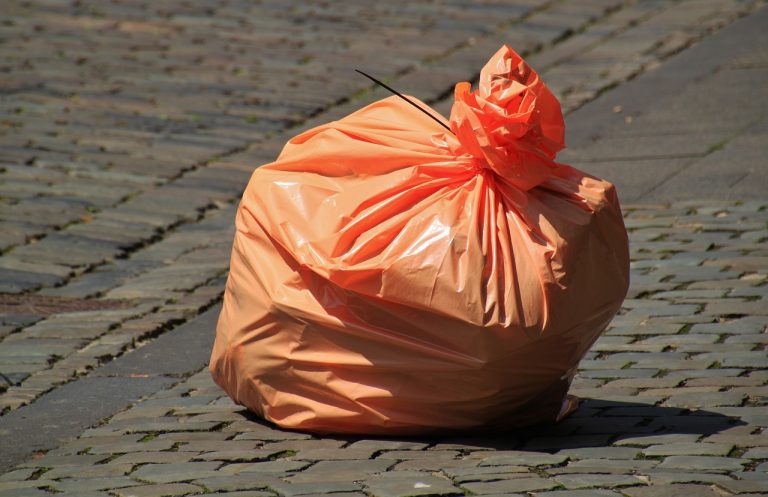 Zamość: Opłaty za śmieci tylko przelewem