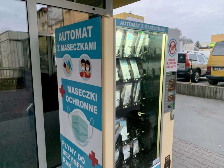 W Zamościu stanął pierwszy maseczkomat