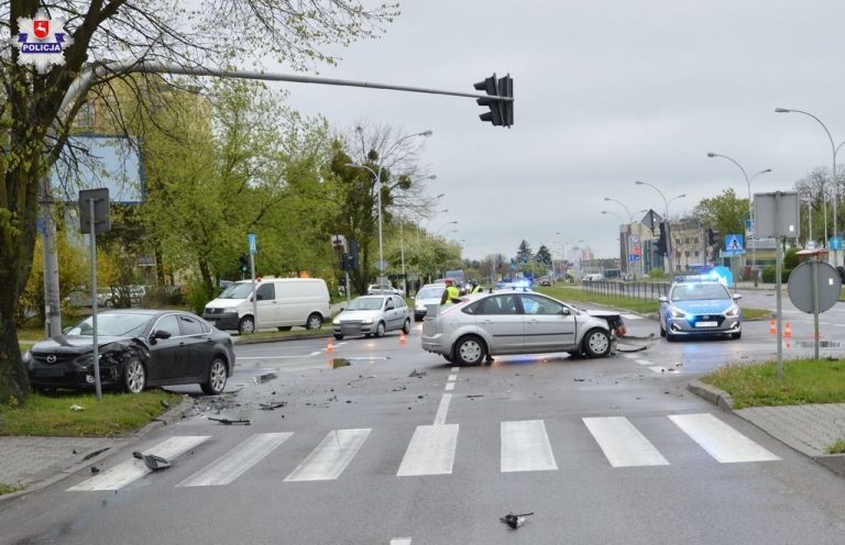 Wypadek na Wyszyńskiego (zdjęcia)