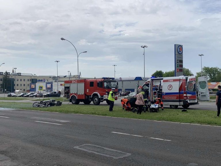 Z ostatniej chwili: groźny wypadek motocyklisty i rowerzysty (zdjęcia)