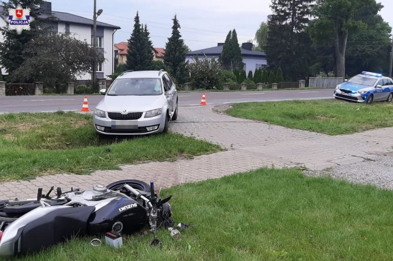 20-letni motocyklista zderzył się z osobową skodą