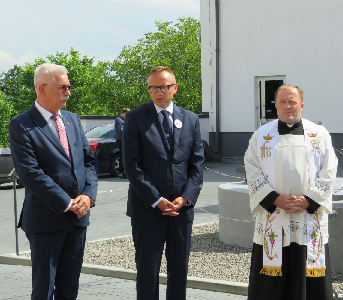 7774b Szczebrzeszyn ma nową karetkę pogotowia [ZDJĘCIA]