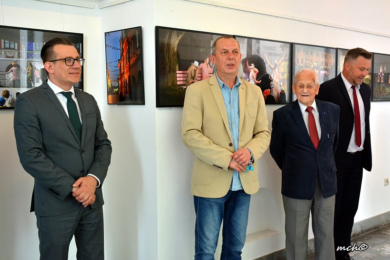 c20 9483 Otwarcie wystawy Stanisława Orłowskiego "Zamość i teatr" [FOTORELACJA]