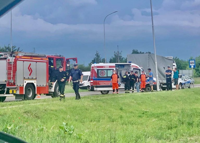 Z ostatniej chwili: zderzenie z wozem strażackim (zdjęcia)