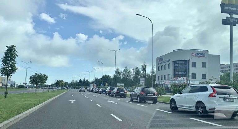Parking przy szpitalu “papieskim” znów płatny