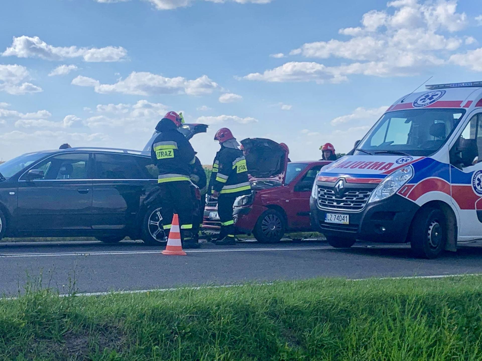 116048330 706758666555116 8369323279309110635 n Z ostatniej chwili: zablokowana droga po zderzeniu trzech aut