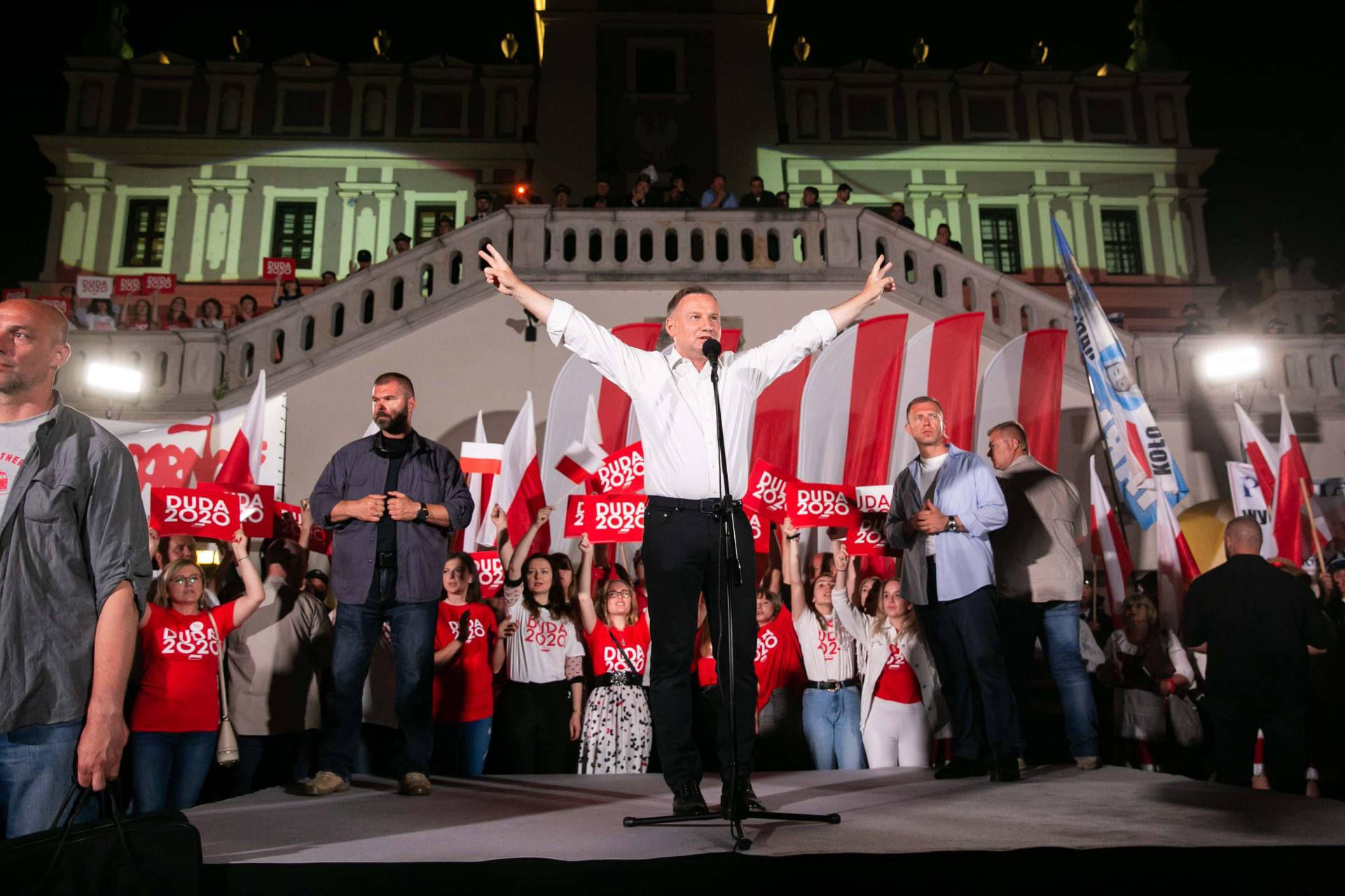 andrzej duda w zamosciu 102 Andrzej Duda prezydentem RP na drugą kadencję. PKW podała wyniki z prawie wszystkich komisji wyborczych.