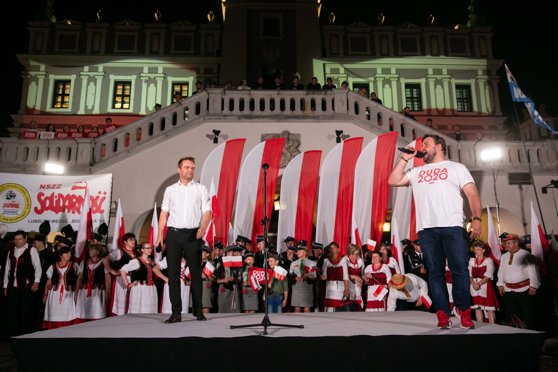 andrzej duda w zamosciu 23 Andrzej Duda prezydentem RP na drugą kadencję. PKW podała wyniki z prawie wszystkich komisji wyborczych.