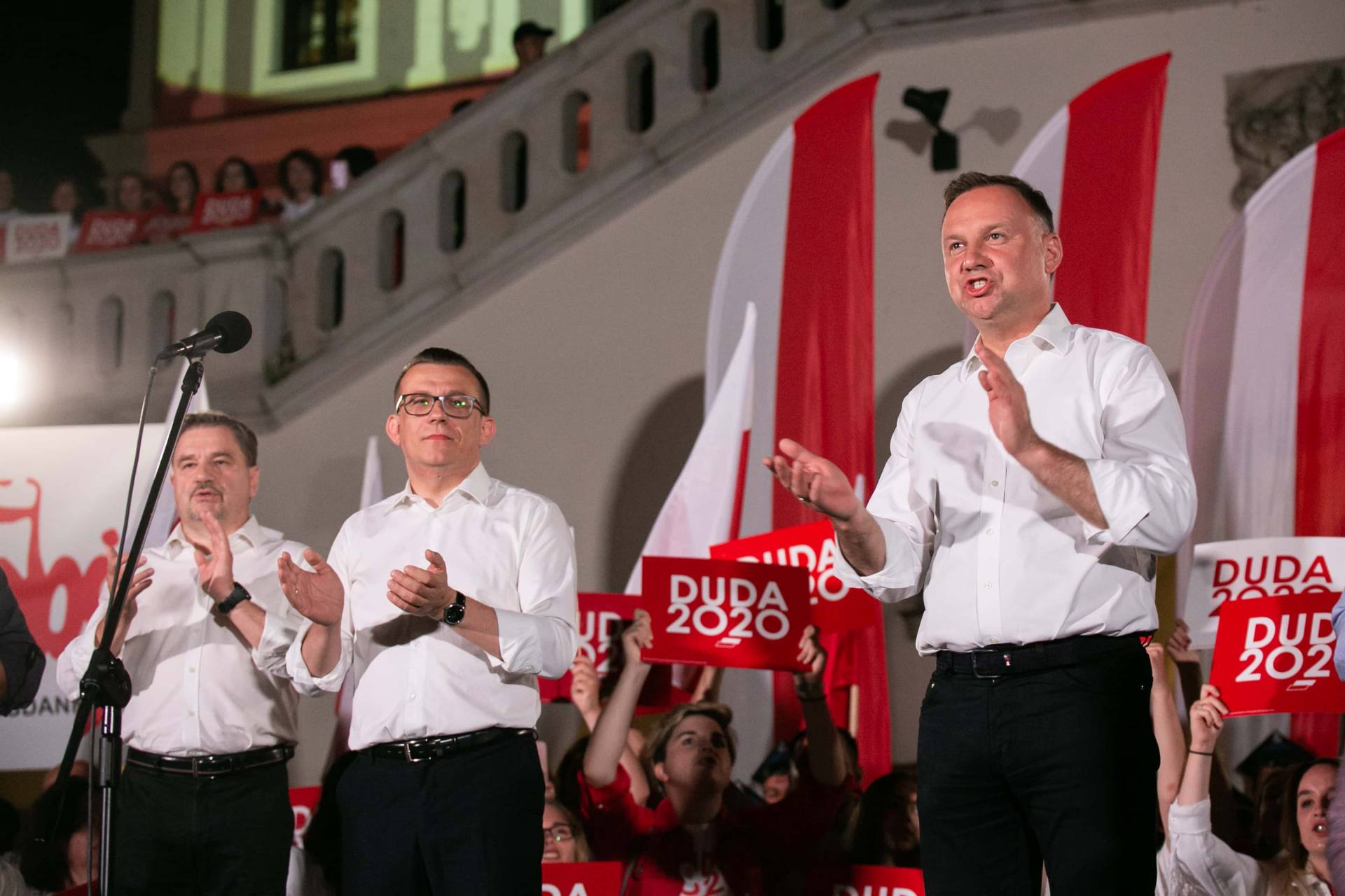 andrzej duda w zamosciu 41 Andrzej Duda prezydentem RP na drugą kadencję. PKW podała wyniki z prawie wszystkich komisji wyborczych.