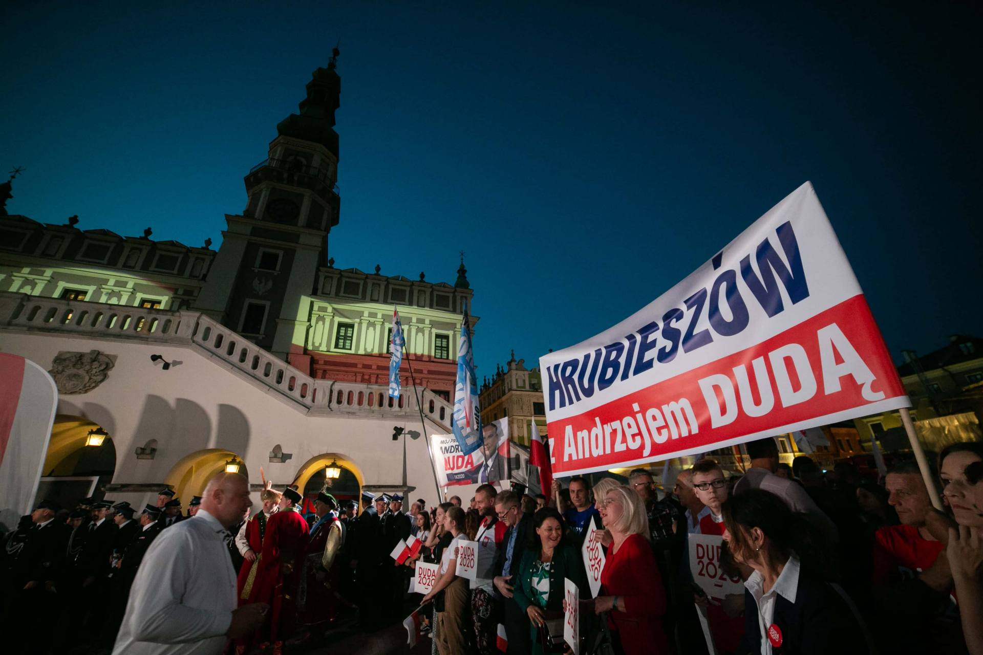 andrzej duda w zamosciu 5 Andrzej Duda prezydentem RP na drugą kadencję. PKW podała wyniki z prawie wszystkich komisji wyborczych.