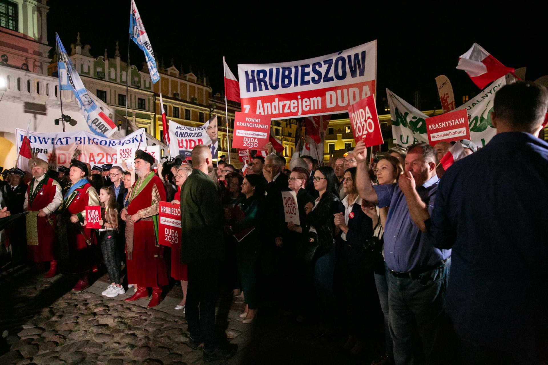 andrzej duda w zamosciu 57 Andrzej Duda prezydentem RP na drugą kadencję. PKW podała wyniki z prawie wszystkich komisji wyborczych.