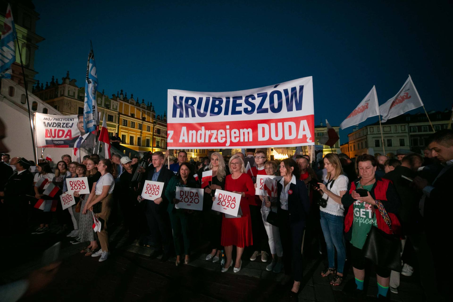 andrzej duda w zamosciu 6 Andrzej Duda prezydentem RP na drugą kadencję. PKW podała wyniki z prawie wszystkich komisji wyborczych.