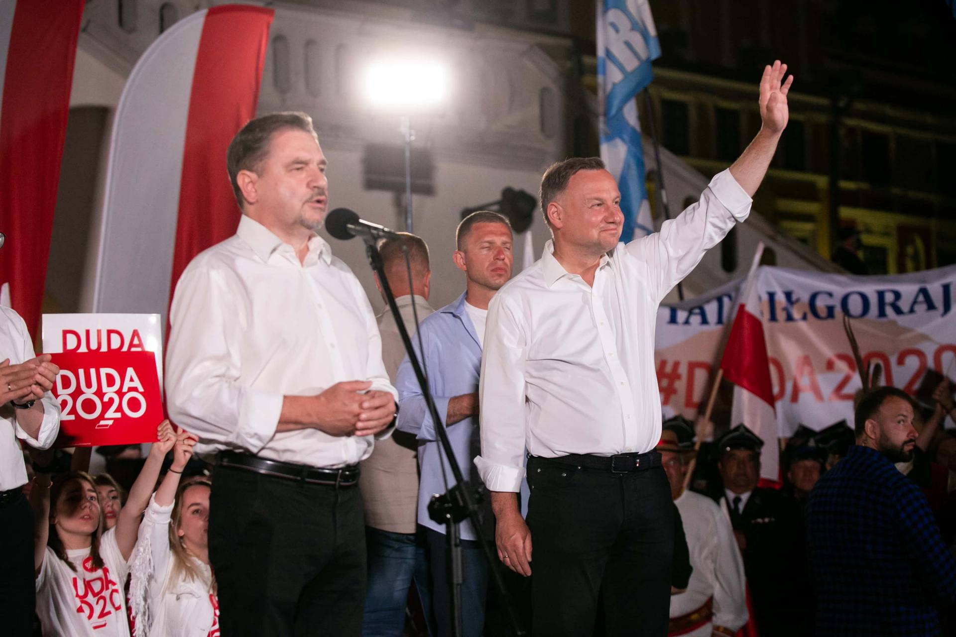 andrzej duda w zamosciu 63 Andrzej Duda prezydentem RP na drugą kadencję. PKW podała wyniki z prawie wszystkich komisji wyborczych.