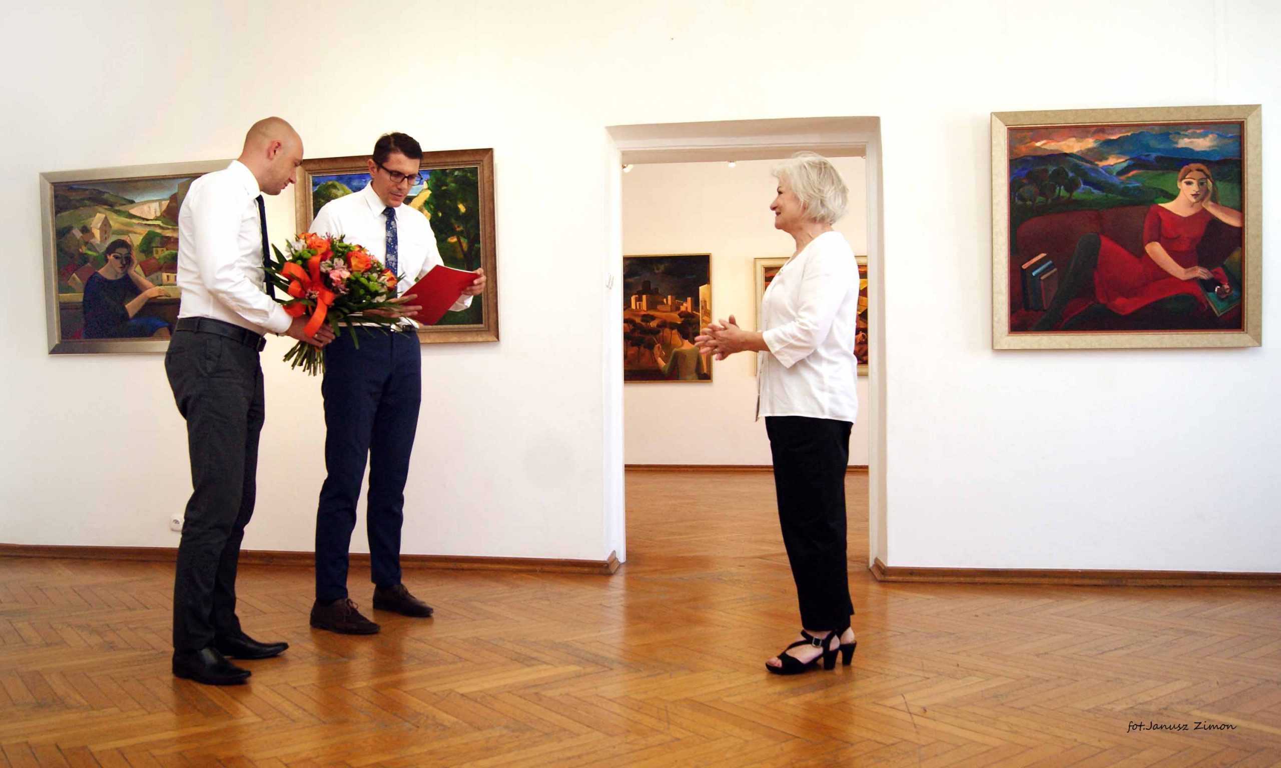 anna karpowicz westner fot janusz zimon 5 scaled "Poza czasem" Anny Karpowicz - Westner. Fotorelacja z otwarcia wystawy