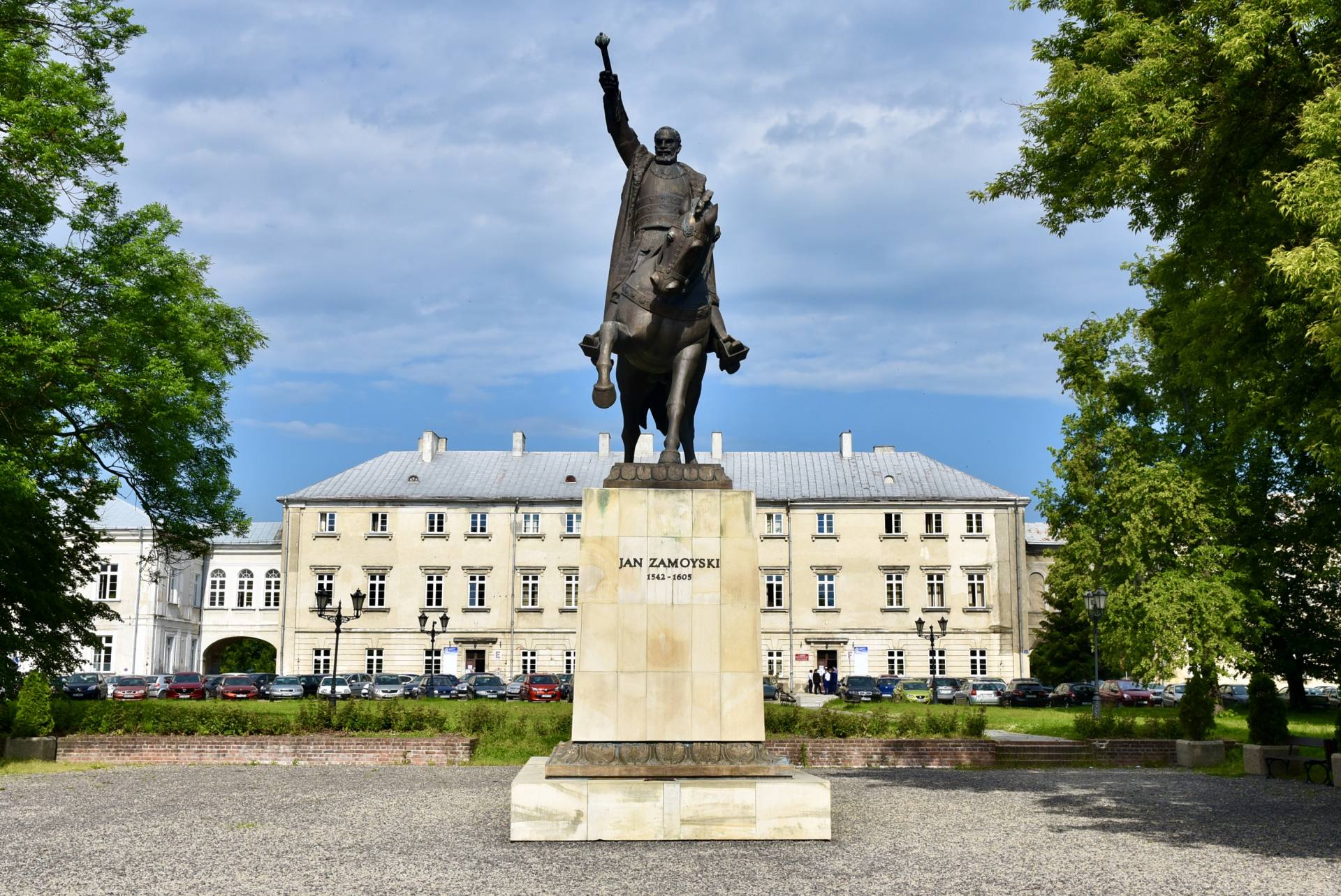 palac zamoyskich i lo Podwójny sukces zamojskich licealistów