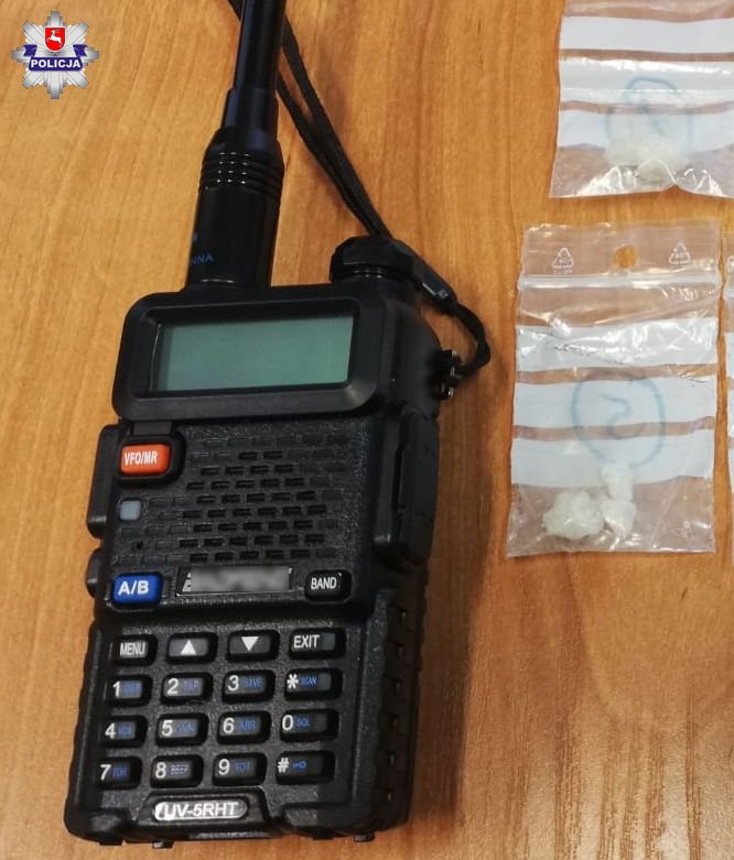 policja1 1 Narkotyki i radiotelefon zabezpieczone u 48-latka