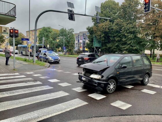 120708768 1077610592658852 8056037721203184868 n Z ostatniej chwili! Zderzenie dwóch aut w centrum miasta. Utrudniania dla kierowców.