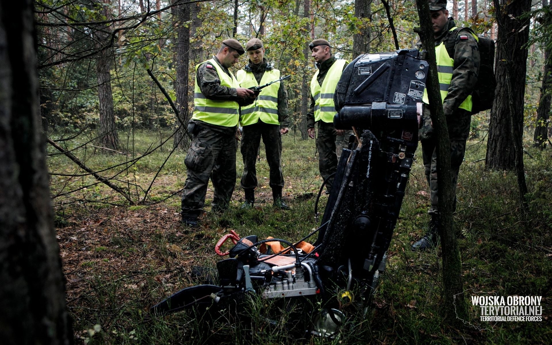 2lbot renegade 5 Terytorialsi szukali pilota i rozbitego myśliwca