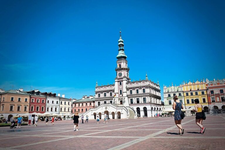 “Poznajmy się w Zamościu”. Piknik rodzinny na Rynku Wielkim.