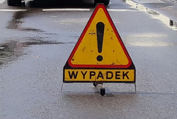 15-latek przewrócił się na skuterze. Nieprzytomny trafił do szpitala.