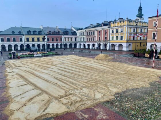 125494245 2843703752566410 670339115012894902 o Zamość: Mimo pandemii budują lodowisko. 