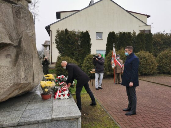 2 2 Oddali hołd Dzieciom Zamojszczyzny [ZDJĘCIA]