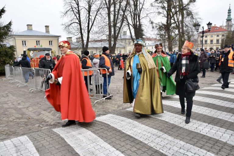 ZAMOŚĆ: Orszak Trzech Króli w zmienionej formule [PROGRAM]