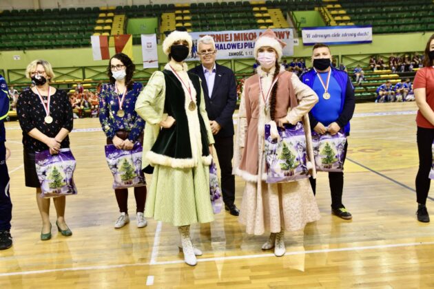 dsc 4103 Jubileuszowa Halówka z Mikołajem