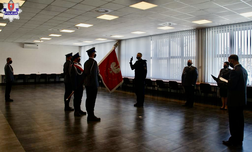 361 181372 Mamy w Zamościu kolejnego nowego policjanta