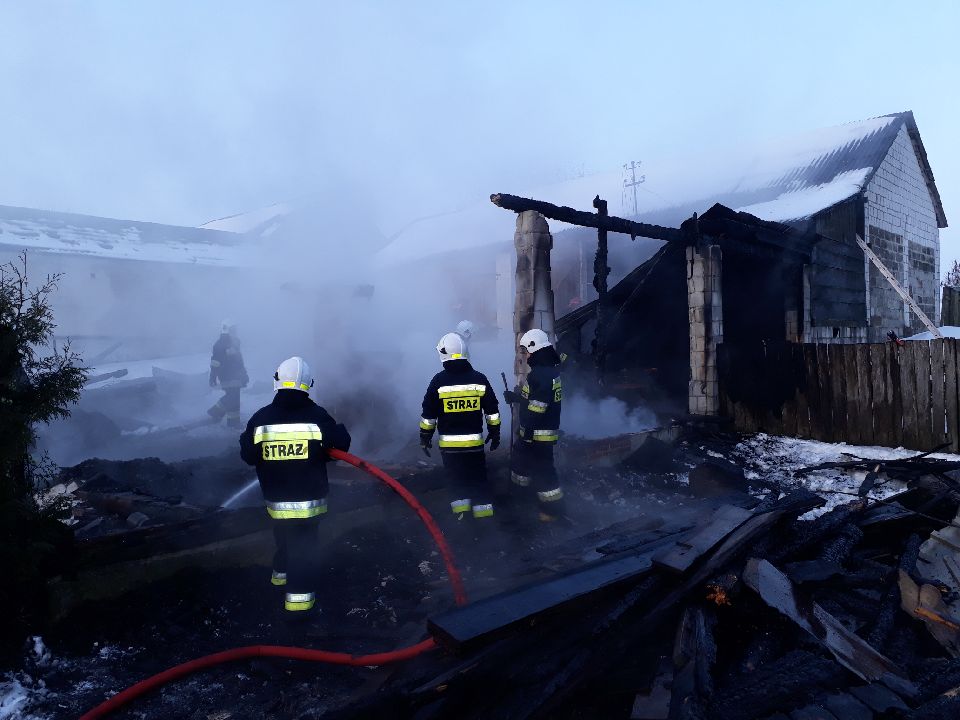 adamow1 Gm. Adamów: Pożar strawił garaż wraz z wyposażeniem