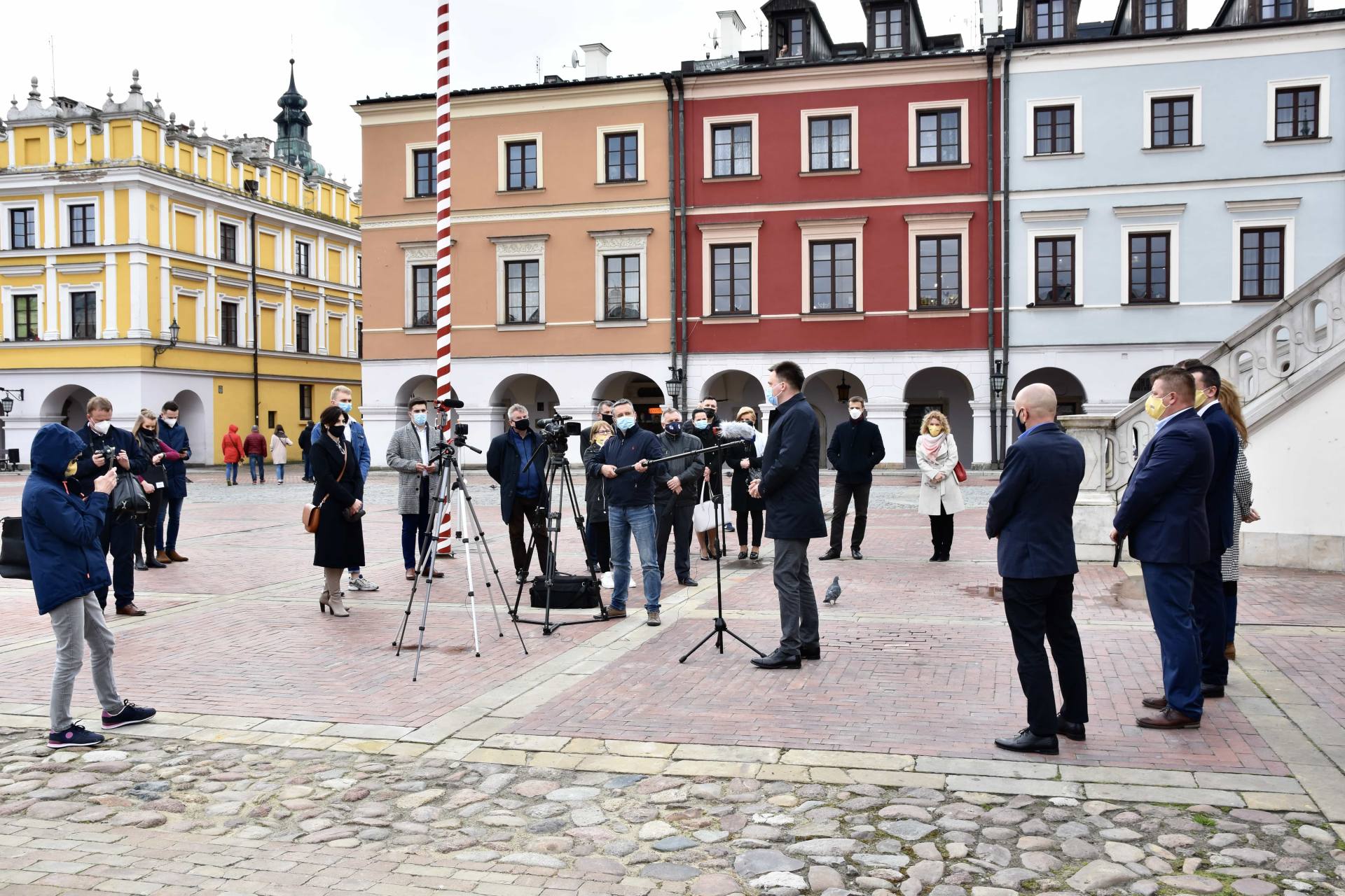 dsc 5024 ZAMOŚĆ: Szymon Hołownia na otwarciu biura senatora Burego [ZDJĘCIA, FILM]